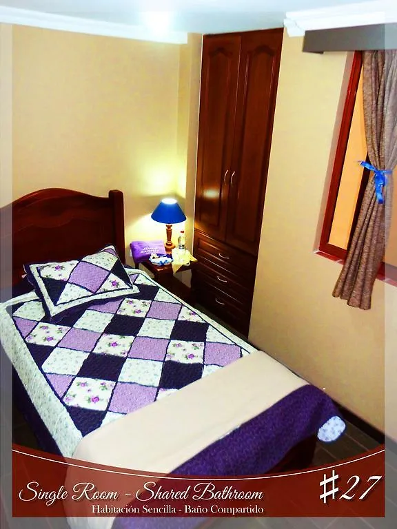 كويتو Hostal Marsella بيت شباب